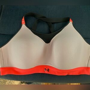 Under Armour Sports Bra - Cream and Orange